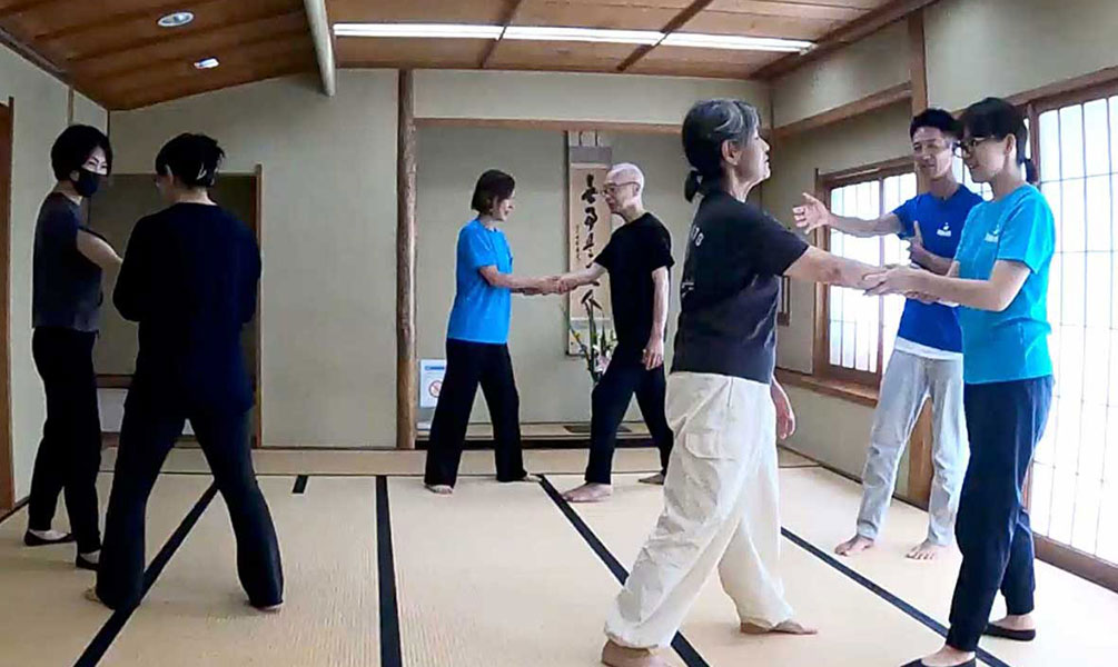 身体感覚基礎セミナーの様子,身体の使い方講座,青木正儀,マインドクリエイト